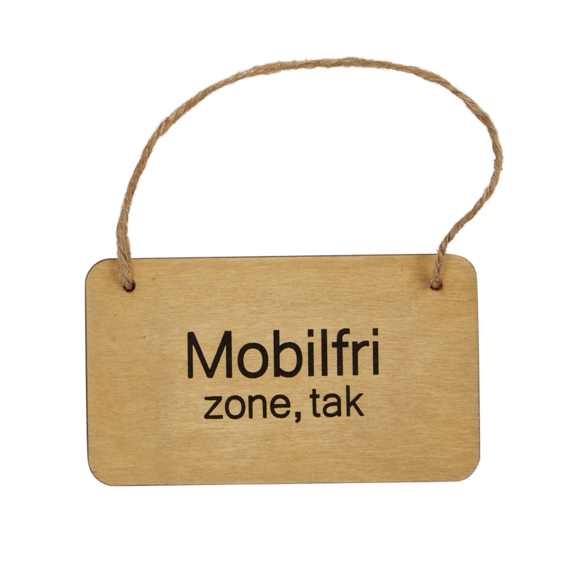 Træ skilt m/snor - "Mobilfri zone, tak" - 12 x 7 cm