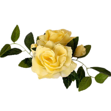 lyskrans - gule roser med vanddrys