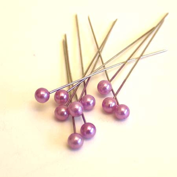 Lilla perler på nål -6 mm - 10 stk.