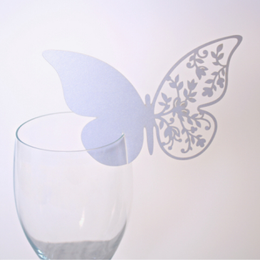 Bordkort sommerfugl tll glas - perlemorshvid. 12x7,5cm