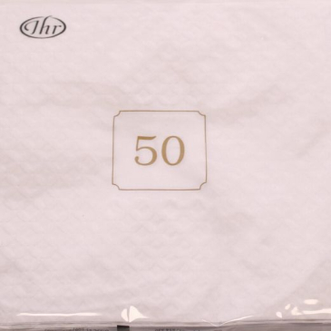 Frokost serviet præget hvid med guld 50. Pakken indeholder 16 stk. 33x33cm.