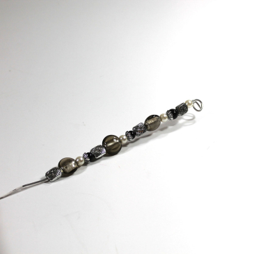 perler på tråd sort og hvid
