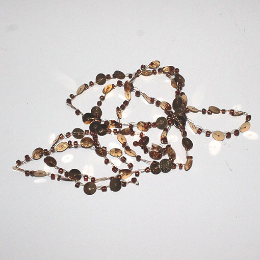 guirlande med perler og palietter brun