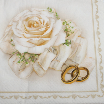 Frokost serviet 20 stk. - 33 x 33 cm - Hvid rose og bryllups ringe